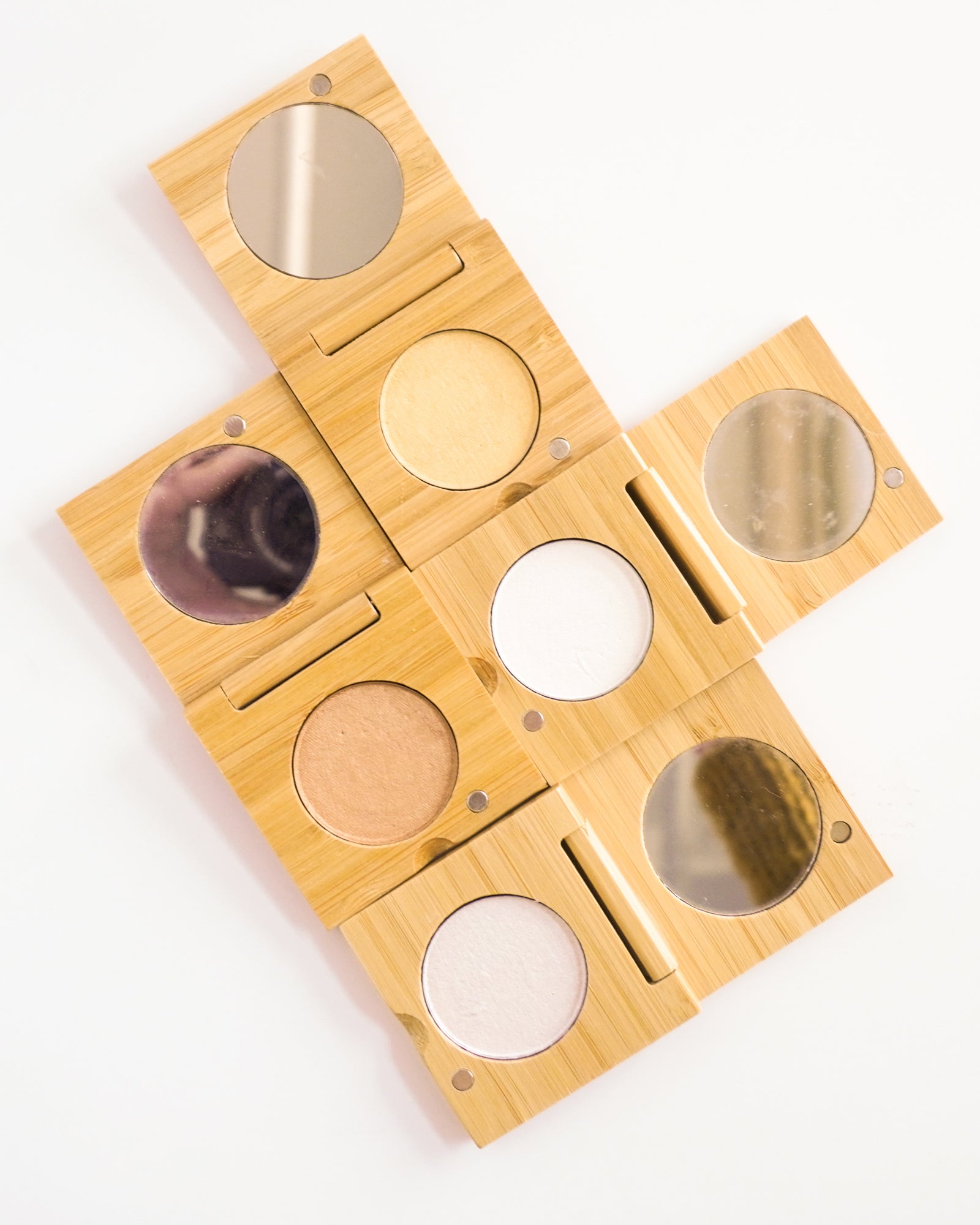 This Pressed Mineral Highlighter is Zero Waste & Vegan